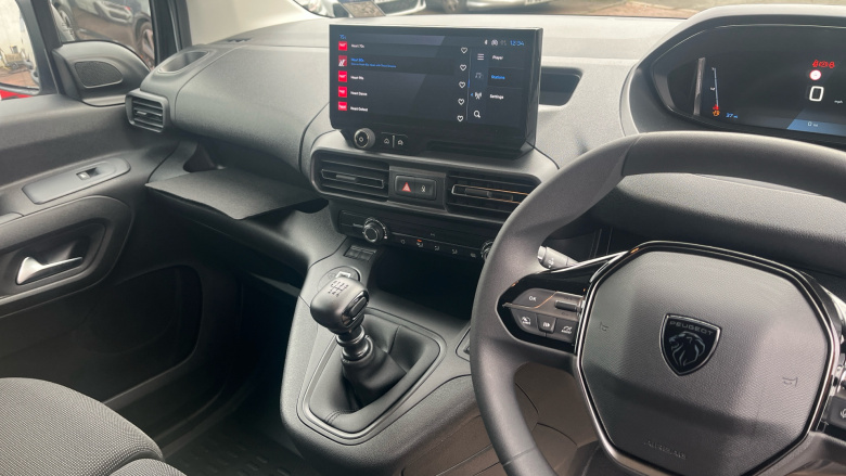 Peugeot Partner Long Diesel 1.5 BlueHDi 100 Professional Plus Van